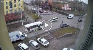 A pensioner with a stick tried to confidently cross the intersection in the wrong place