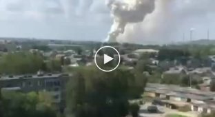 Очевидці повідомляють про велику пожежу у Воскресенському районі Московської області