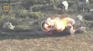 Российская бронетехника подрывается на минах возле села Водяное в Донецкая области