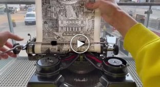 Цікаве хобі: малювати на друкарській машинці