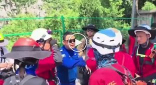 A tourist survived a 200-meter fall thanks to tree branches