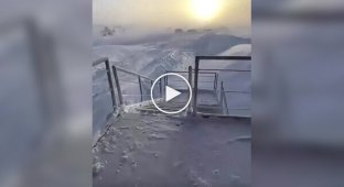 Совсем другой мир: полярник показал, как выглядит погода в -62 в Антарктиде