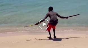 Как австралийские аборигены ловят рыбу