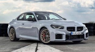 BMW показали новую M2 CS: самое мощное заднеприводное авто М-серии (4 фото)