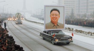 Северная Корея простилась с Ким Чен Иром (27 фото)