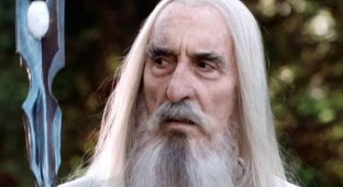 Жизнь как сценарий: Кристофер Ли и биография, которой не нужно кино (3 фото)