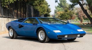 Редкий Lamborghini с «перископом» на крыше продадут с аукциона (9 фото)