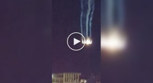 Unusual phenomenon in the sky of Charlotte, USA
