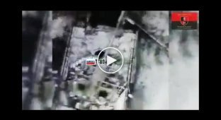 Уничтожение российского танка Т-80 с детонацией боеприпасов на Сватовском направлении