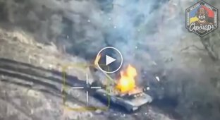 An enemy T-72 tank burns out near Ternov, Donetsk region