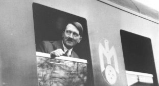 Как выглядел личный поезд Гитлера внутри и снаружи: Передвижная ставка фюрера (6 фото)