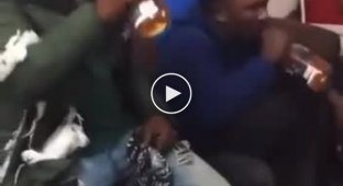 Владелец магазина спиртного заставил воров выпить украденный ими алкоголь