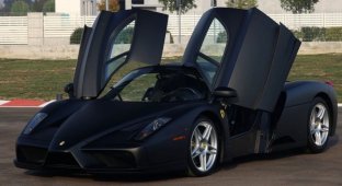 Унікальний чорний матовий Ferrari Enzo буде проданий з аукціону (25 фото)