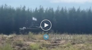 Обкатка та нічні стрілянини з поставлених Швецією українських БМП CV90 десь на полігоні в Україні