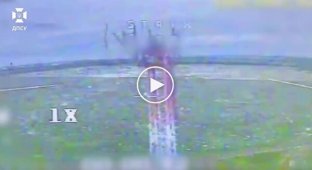 На Южно-Слобожанском направлении горит здание, в котором скрываются российские солдаты