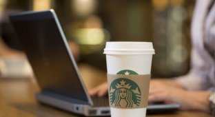 Starbucks лишит клиентов возможности смотреть порно в своих кофейнях (2 фото)