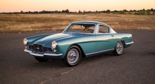 70-year-old handsome Aston Martin will be put up for auction (41 photos)
