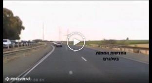 A Palestinian rocket fell on an Israeli highway in Ashdod yesterday