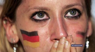  Эмоции болельщиц немецкой сборной (21 фото)