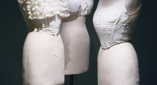 Как женщины увеличивали грудь 100 лет назад? (33 фото)
