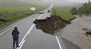 Лето на Алтае началось со стихийного бедствия (11 фото)