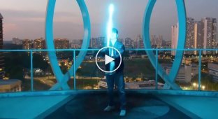 Фанат Зіркових війн створив світловий меч з висувним лезом