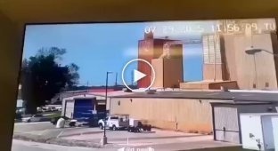 Powerful explosion at a plant in the USA