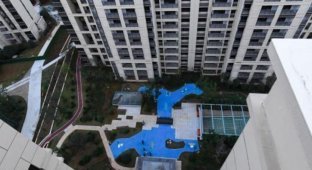 Painted pool and other scams of Chinese builders (7 photos)