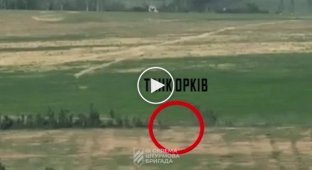 Российский танк Т-80 подбит Javelin