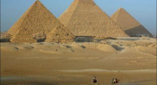 Египетские пирамиды "тогда и сейчас" (3 фото)