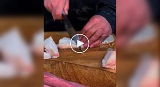 Колбаски, сделанные в старой бочке