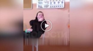 Школьник из Псковской области ударил учительницу