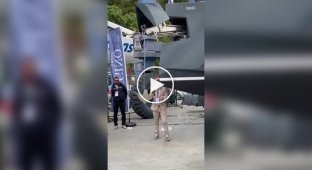 Когда морской бог намекает, что надо остановиться