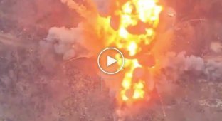 Детонация БК российского танка возле села Крынки Херсонской области
