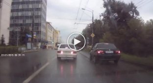 ДТП на перекрестке в Ижевске