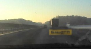 Врач из Уфы спас попавшего в ДТП водителя (2 фото + 1 видео)