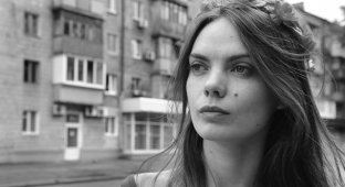 Основательница Femen Оксана Шачко покончила жизнь самоубийством (2 фото)