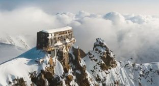 В Альпах набирає популярності найвищий готель Європи (3 фото)