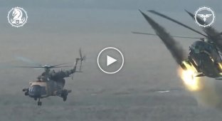 Украинские вертолеты наваливают оккупантам под Авдеевкой