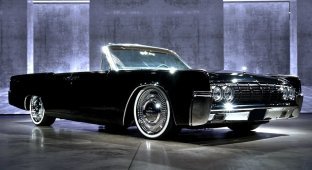 Luxurious 1964 Lincoln Continental restmod will be put up for sale (10 photos)