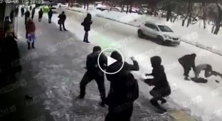 Массовая драка произошла сегодня в Москве на улице Маршала Чуйкова