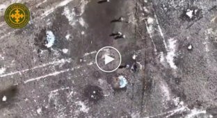 Відео роботи операторів дронів на передовій. Частина 10