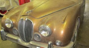 Найдено на Ebay. 1961 Jaguar Mk. II (24 фото)
