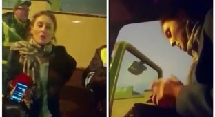 Сотрудница МВД устроила истерику с дракой из-за эвакуированной машины (1 фото + 2 видео)
