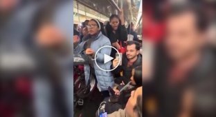 A subway passenger enraged her bullies and became famous on the internet