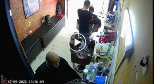 Colombian hairdresser is not only a haircut but also additional emotions