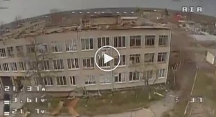Бійці 73-ї МЦ ССО знищують обладнання росіян дронами Дікі Шершні