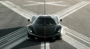 Производитель суперкаров Koenigsegg готовится к мировому рекорду скорости (2 фото)