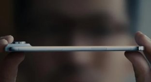 Компания Apple изменили рекламу, чтобы не обидеть корейцев (2 фото + 1 видео)