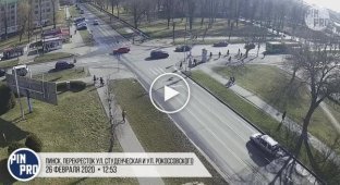 В Беларуси учебный автомобиль сбил женщину на пешеходном переходе